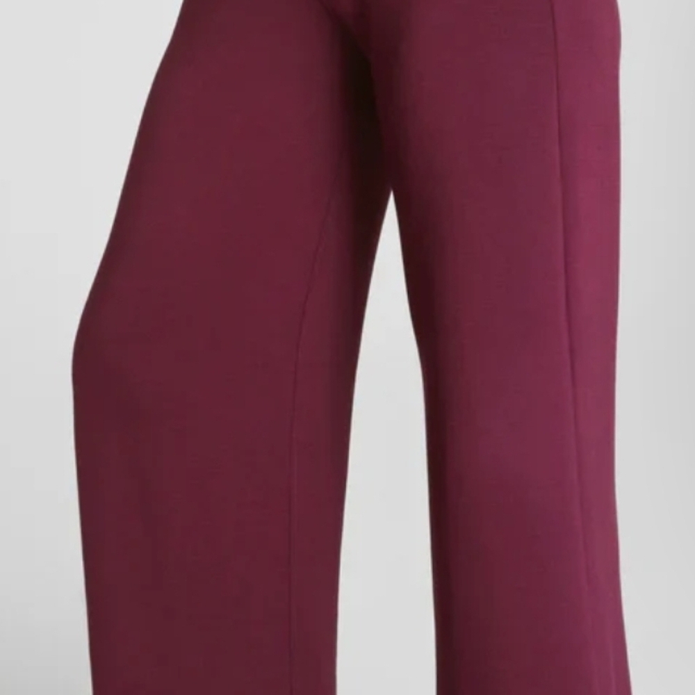 Spanx Air Essentials Wide Leg Plum Berry Sz. Small Petite Inseam - Picture 3 of 3